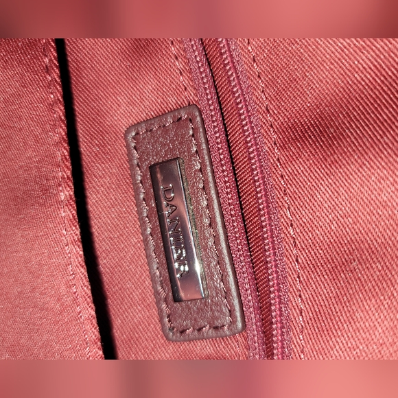NWoT Danier Wine Red Double Compartment Crossbody Purse - Picture 4 of 6